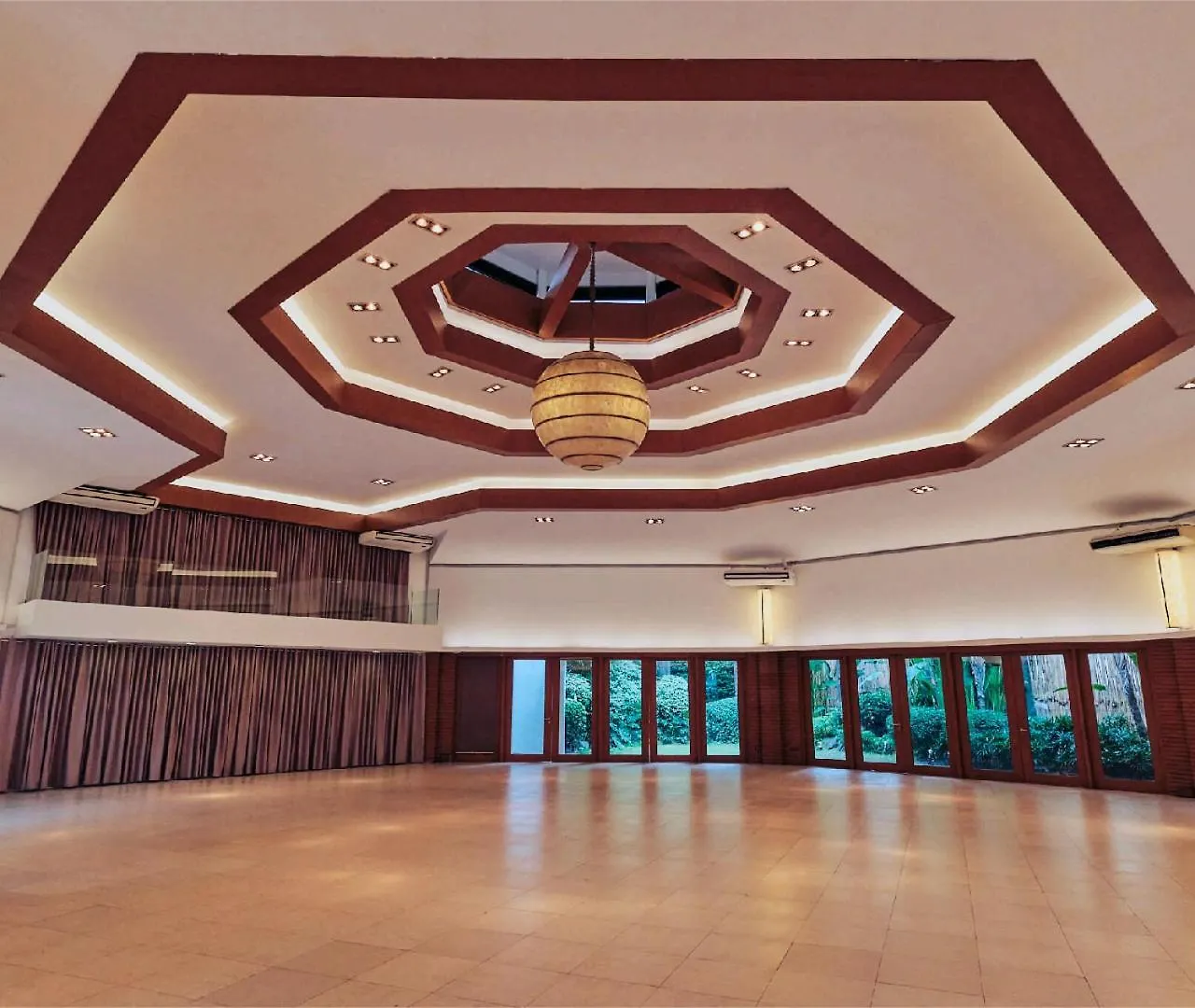 Hotel Bgc Mckinley Center Prime Accommodations Taguig Philippines