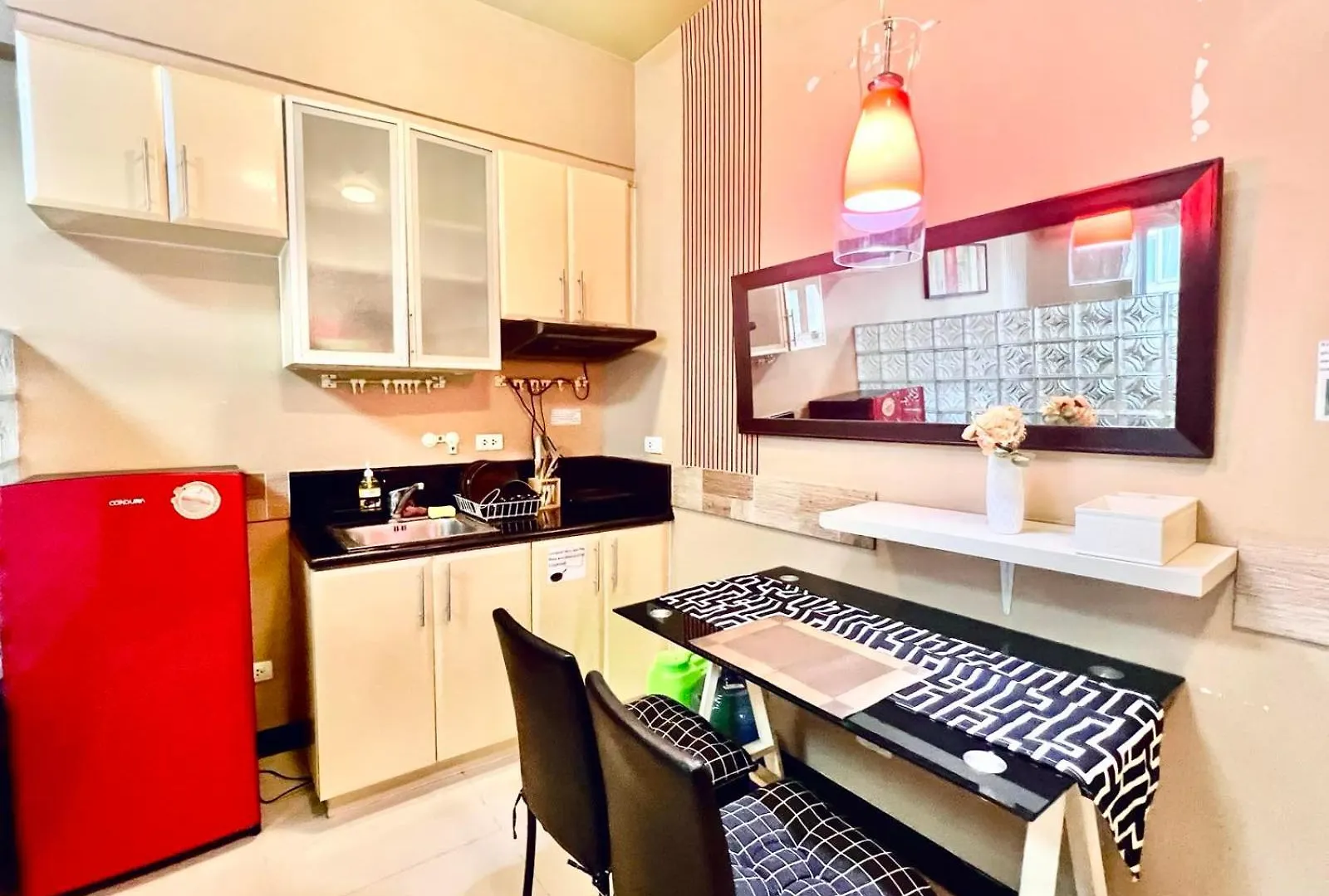 Bgc Mckinley Center Prime Accommodations Manila 0*,