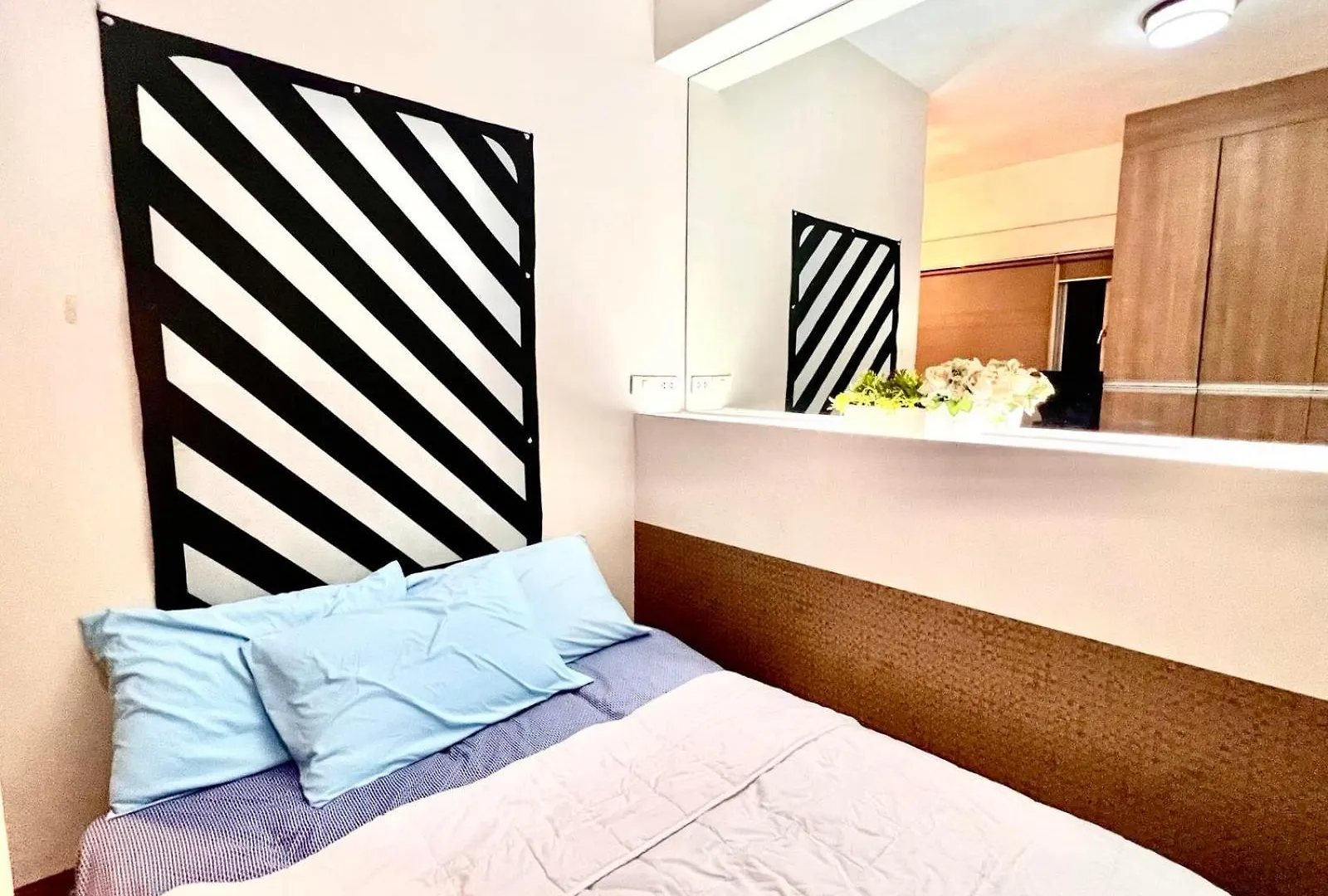 Bgc Mckinley Center Prime Accommodations Manila 0*,